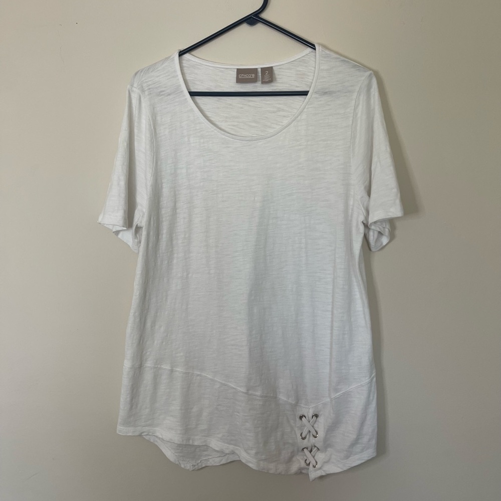 Chicos Asymmetrical White Tee Size 2 (12/14 Large)